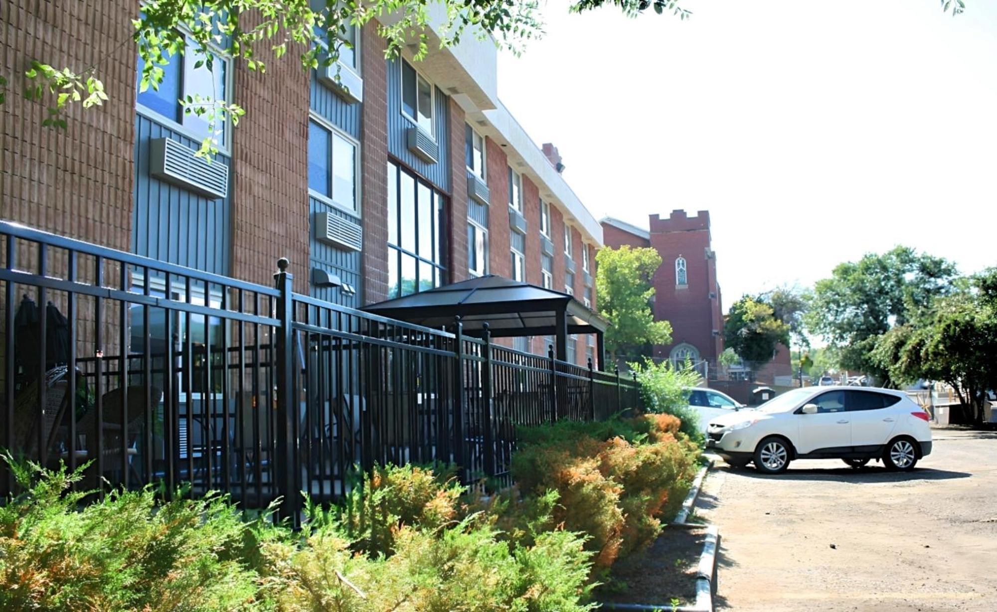 The Medicine Hat Villa מראה חיצוני תמונה